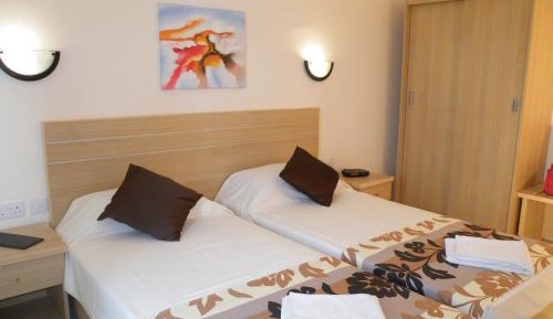 Double or Twin Room with Sea View