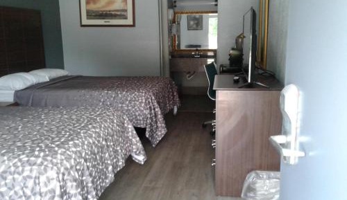 Double Room with Two Double Beds - Smoking