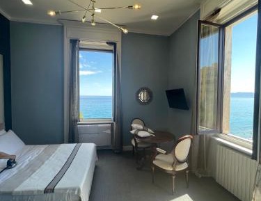 Deluxe Double Room with Sea View