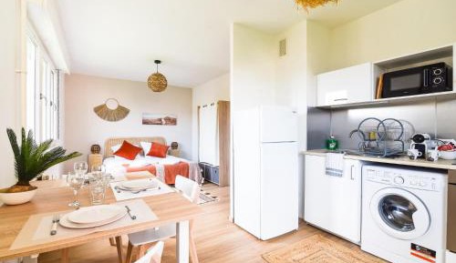 Studio Apartment