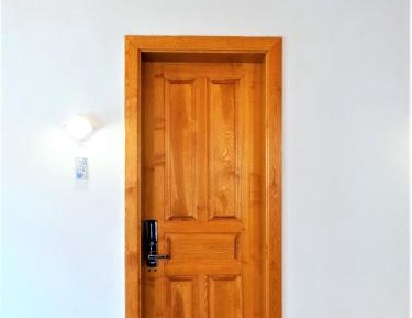 Deluxe Double Room (2 Adults + 1 Child)