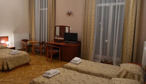 Economy Twin Room