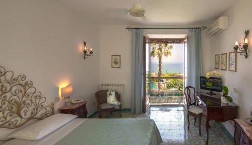Superior Double or Twin Room with Sea View