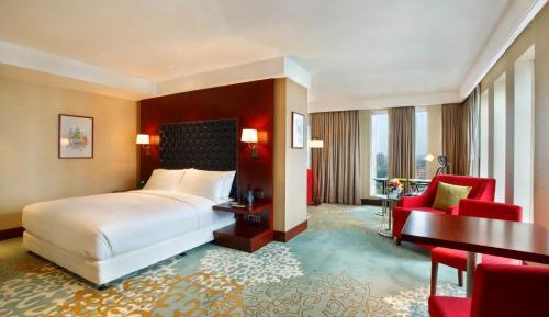 King Suite with City View