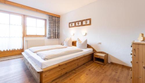 Comfort One-Bedroom Apartment with Balcony