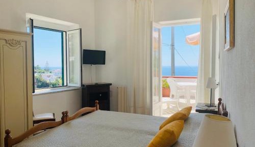 Double or Twin Room with Side Sea View