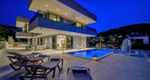 Deluxe Villa