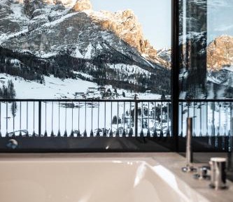 Junior Suite with Balcony