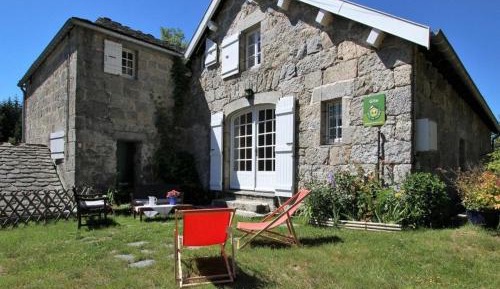 Holiday Home (5 Adults)