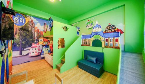 Quadruple Room with Balcony