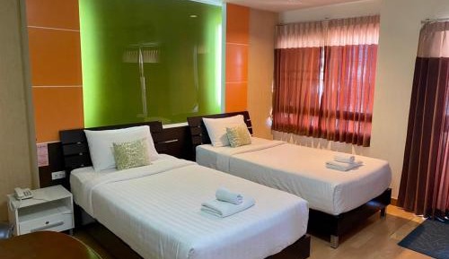 Deluxe Twin Room with Lake View