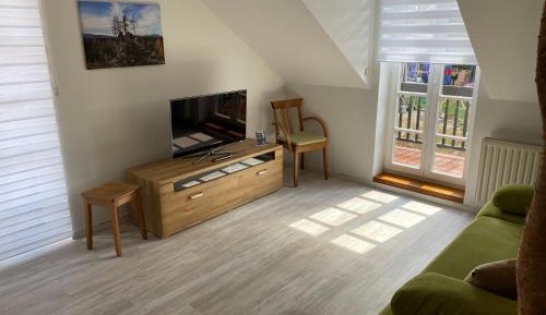 Apartment with Small Balcony 