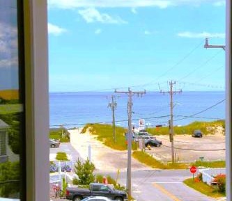 Queen Room with Balcony and Partial Ocean View #302