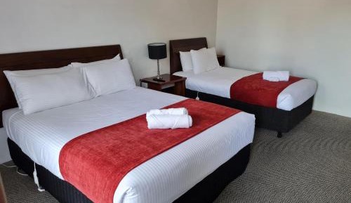Queen & Single Twin Room