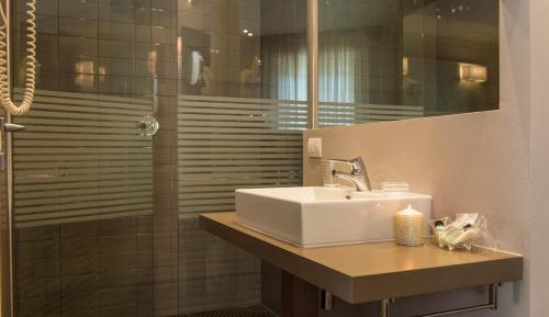 Triple Room with Pool View