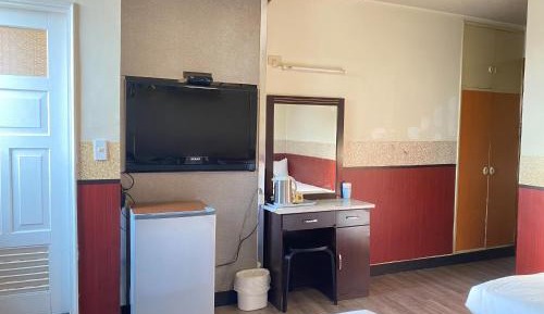Economy Quadruple Room