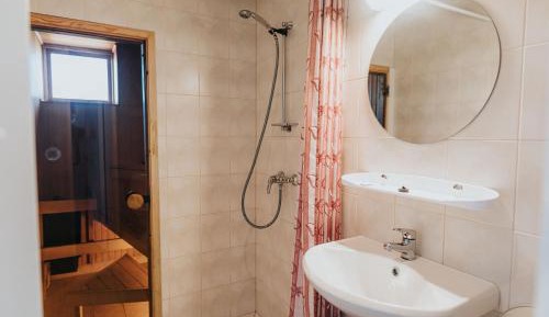 Superior Twin Room with Sauna