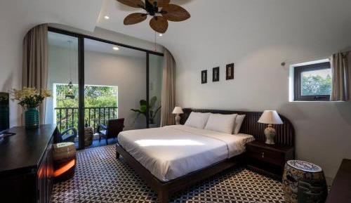 Deluxe Queen Room