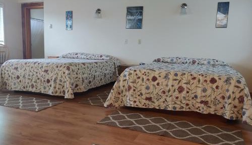 Two Queen Beds with Mountain View and Full Kitchen