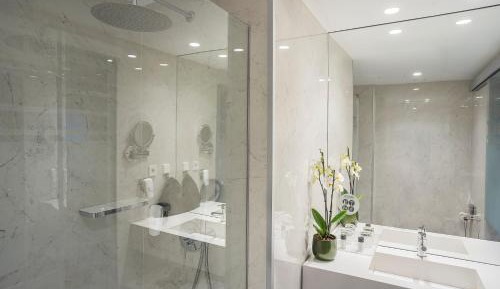 Comfort Family (2 Adults + 2 Children up to 12 years old)