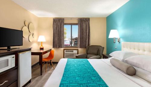 King Studio Suite - Non-Smoking