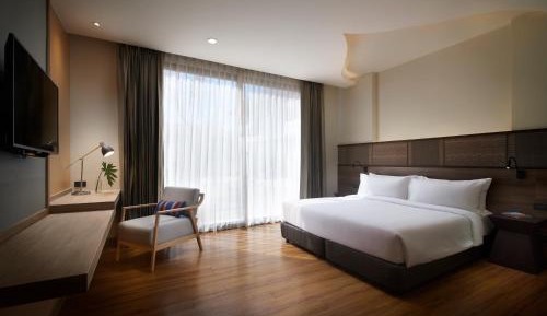 Deluxe Double or Twin Room