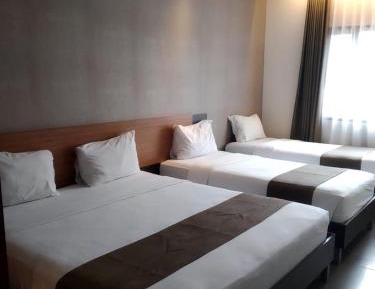 Premier Quarto - Room Only