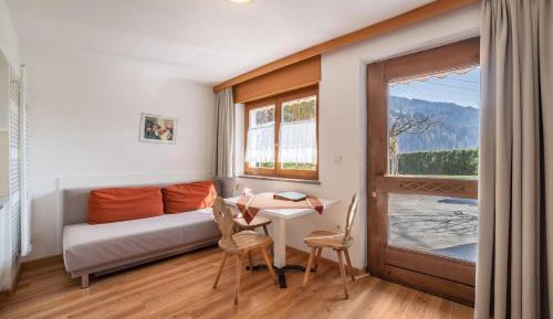 Superior One-Bedroom Apartment