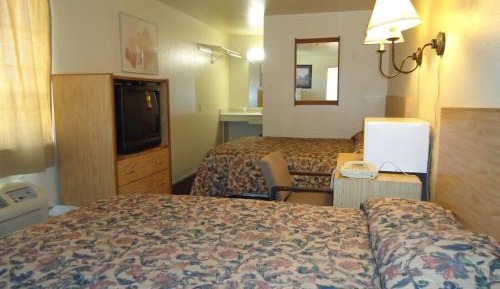 Queen Room with Double Bed