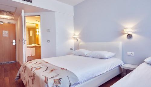 Superior Double Room with extendable armchair