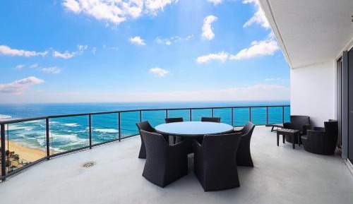 Three-Bedroom Apartment - 40L Peninsula