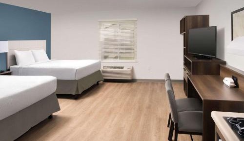 Queen Room with Two Queen Beds - Accessible/Non-Smoking 