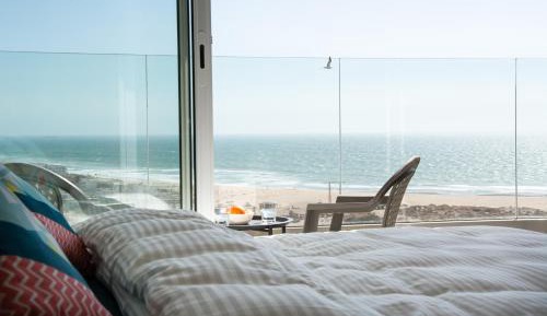 Apartment with Sea View (2nd floor, sea view, private balcony)