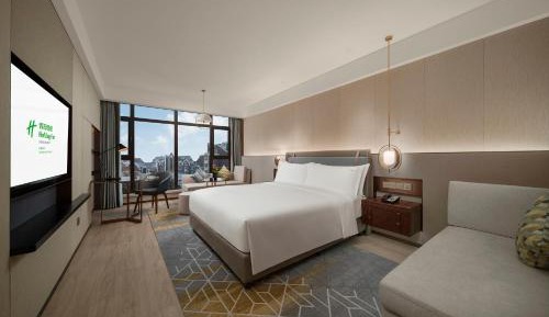 Premium King Room