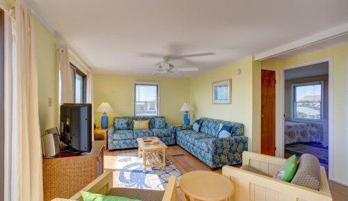 Five Bedroom Holiday Home