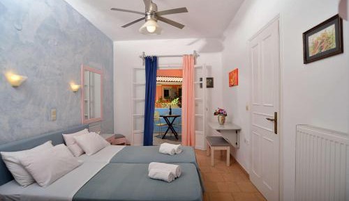 Studio with Garden View