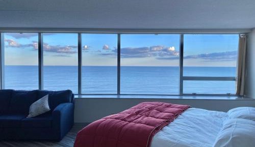 Studio Apartment with Sea View