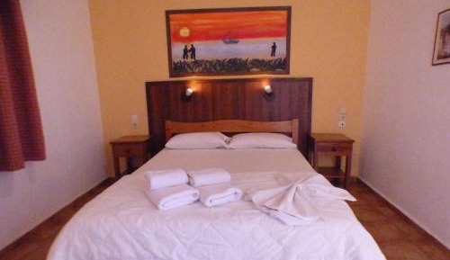 Apartment (2-4 Adults)