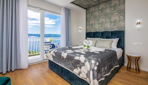 Queen Room with Sea View