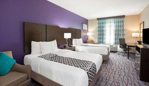 Deluxe Queen Room with Two Queen Beds