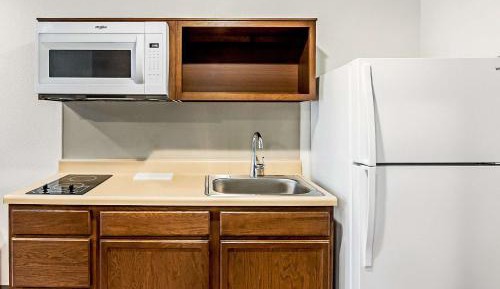 Queen Room with Sofa Bed - Non-Smoking