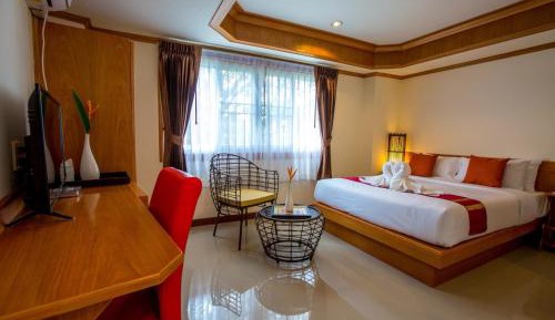 Deluxe King Room