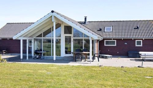 Four-Bedroom Holiday Home