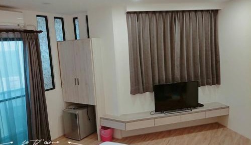 Deluxe Double Room with Shower