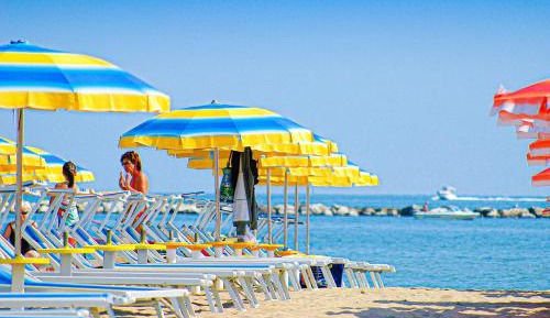 Double or Twin Room with Beach Access