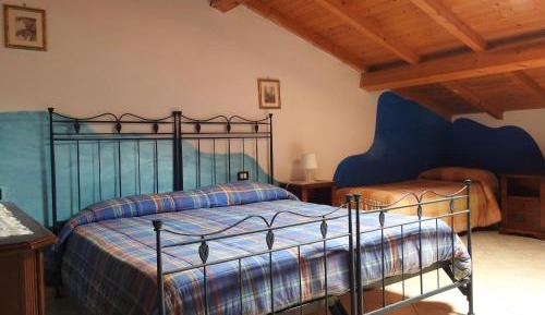 Quadruple Room with Private Bathroom