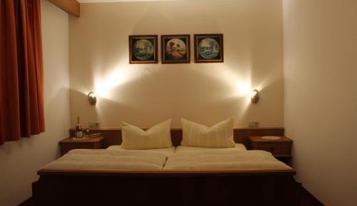 Standard One-Bedroom Apartment with Terrace and Garden