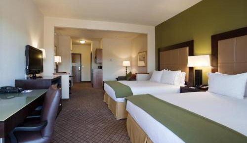 Standard Queen Room with Two Queen Beds