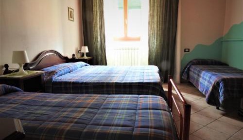 Quadruple Room with Private Bathroom