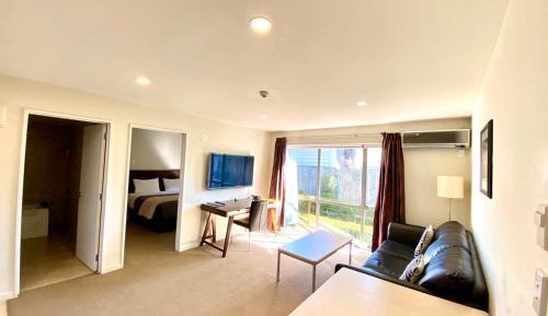 One-Bedroom Apartment with Spa Bath